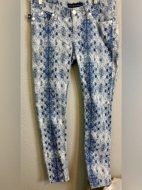 Rock & Republic Blue and White Snake-Print Skinny Jeans